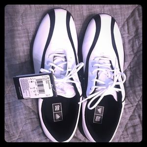 Adidas Greenside women golf shoes size 7